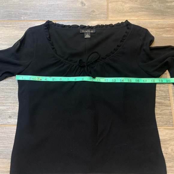 Gorgeous Silk Blouse by Harold’s!  In excellent condition⭐️ Size 6 - Picture 9 of 12